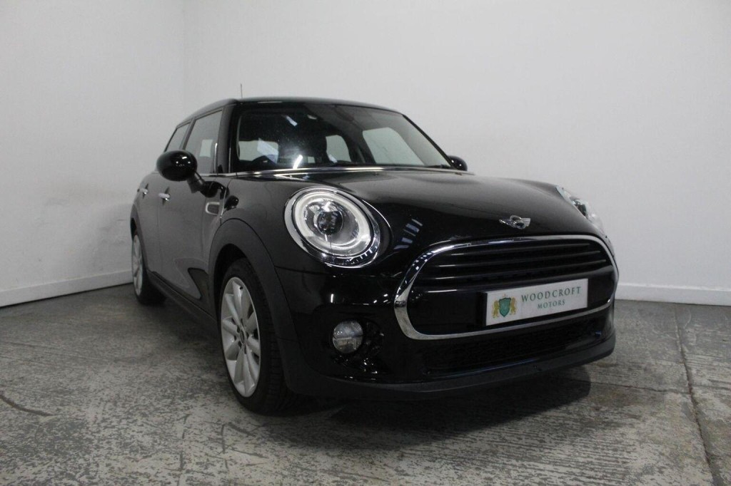 2018 MINI HATCH