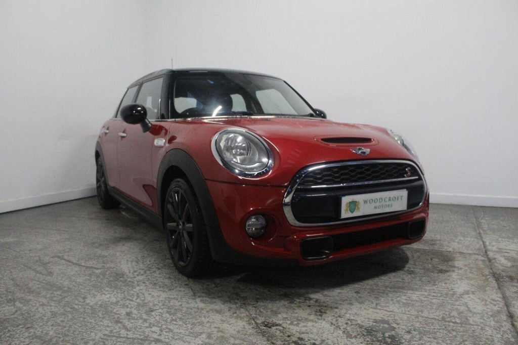 2015 MINI HATCH